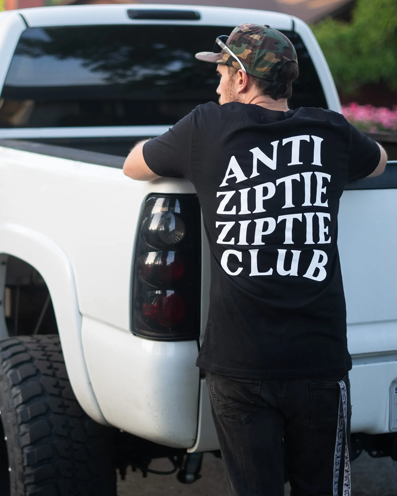 Black Premium T-Shirt - ANTI ZIPTIE ZIPTIE CLUB