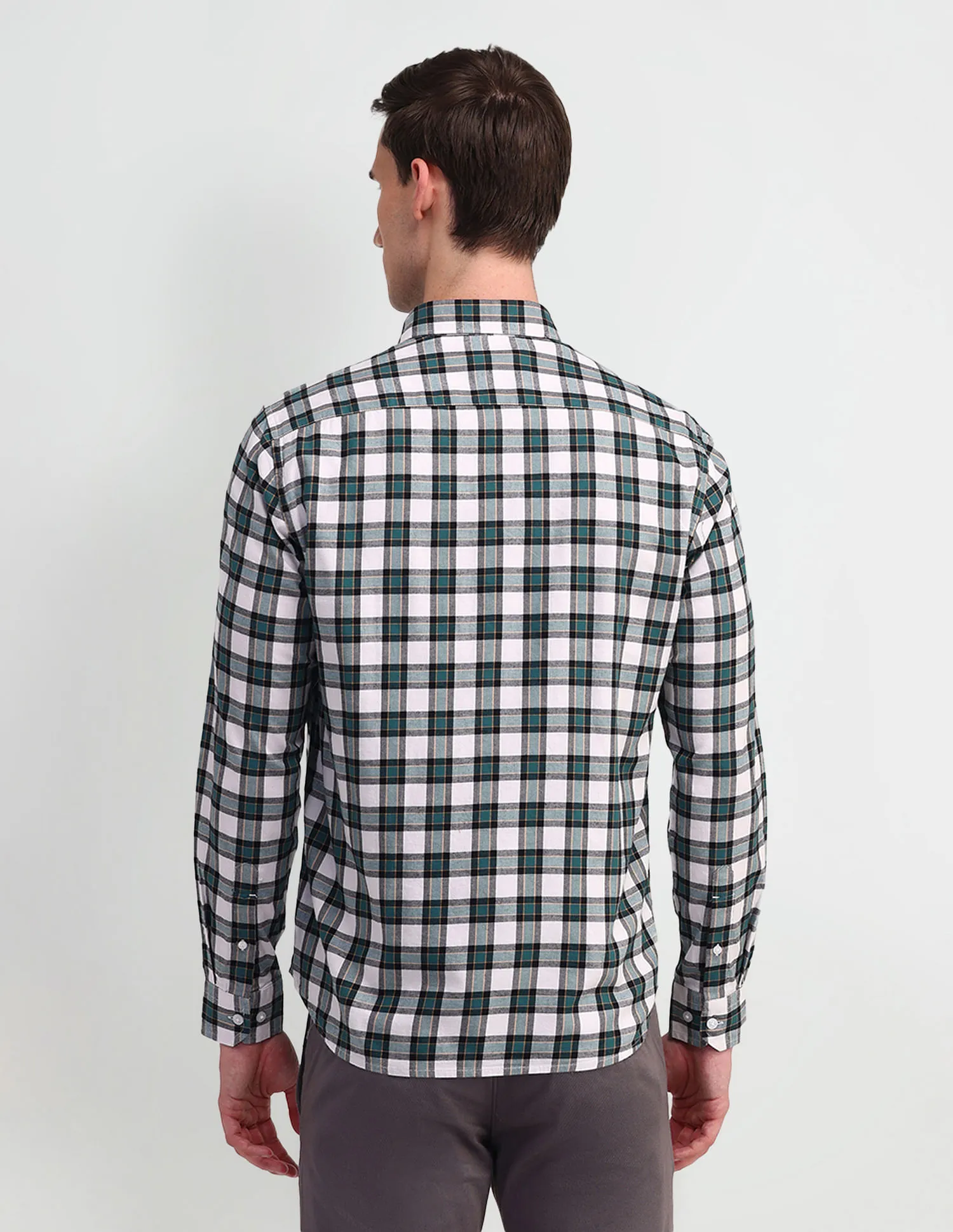 Arrow Sport Gingham Checks Cotton Shirt: Arrow Shirt Gingham Checks Cotton Clothing.