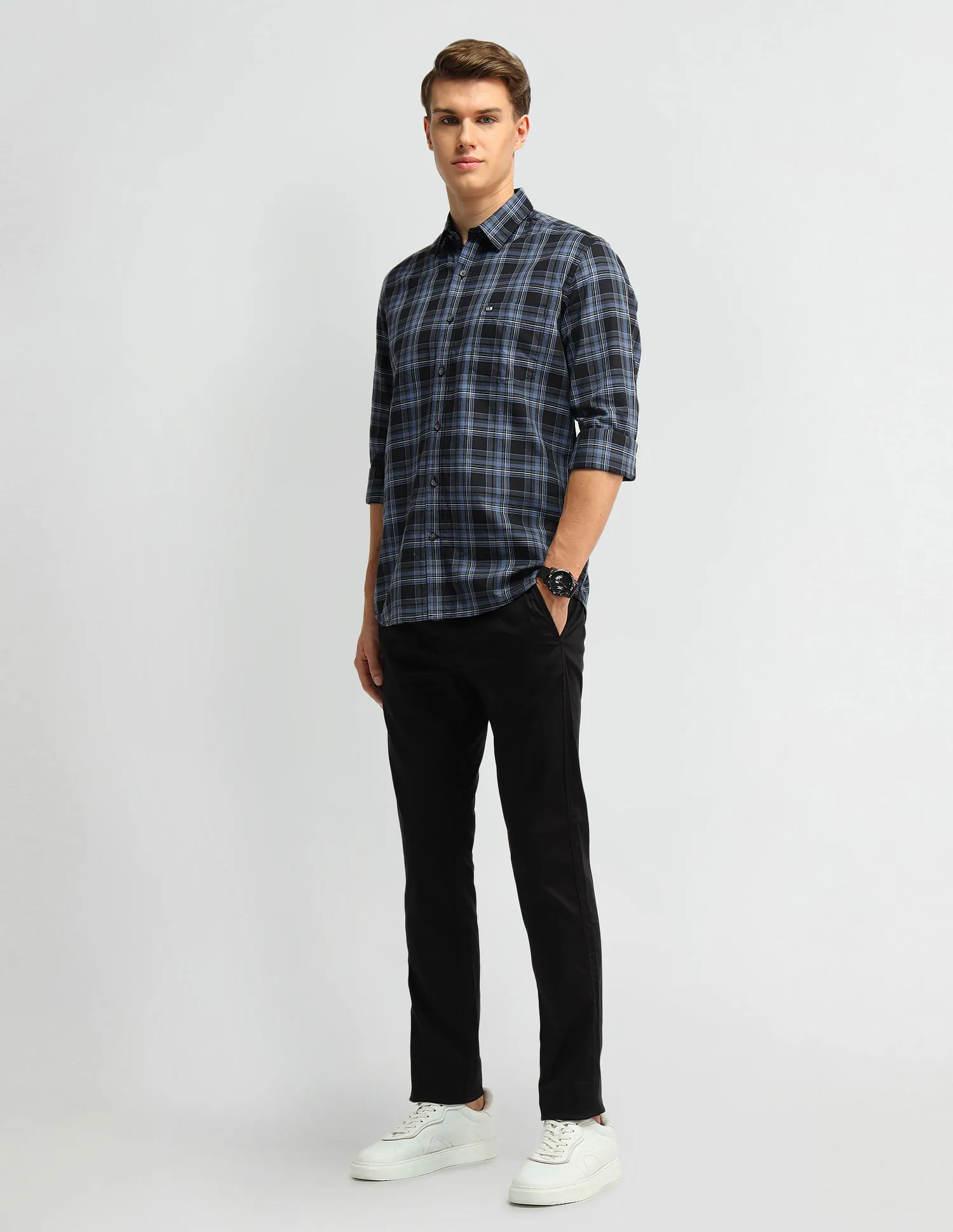 Arrow Sport Plaid Checks Slim Fit Shirt.