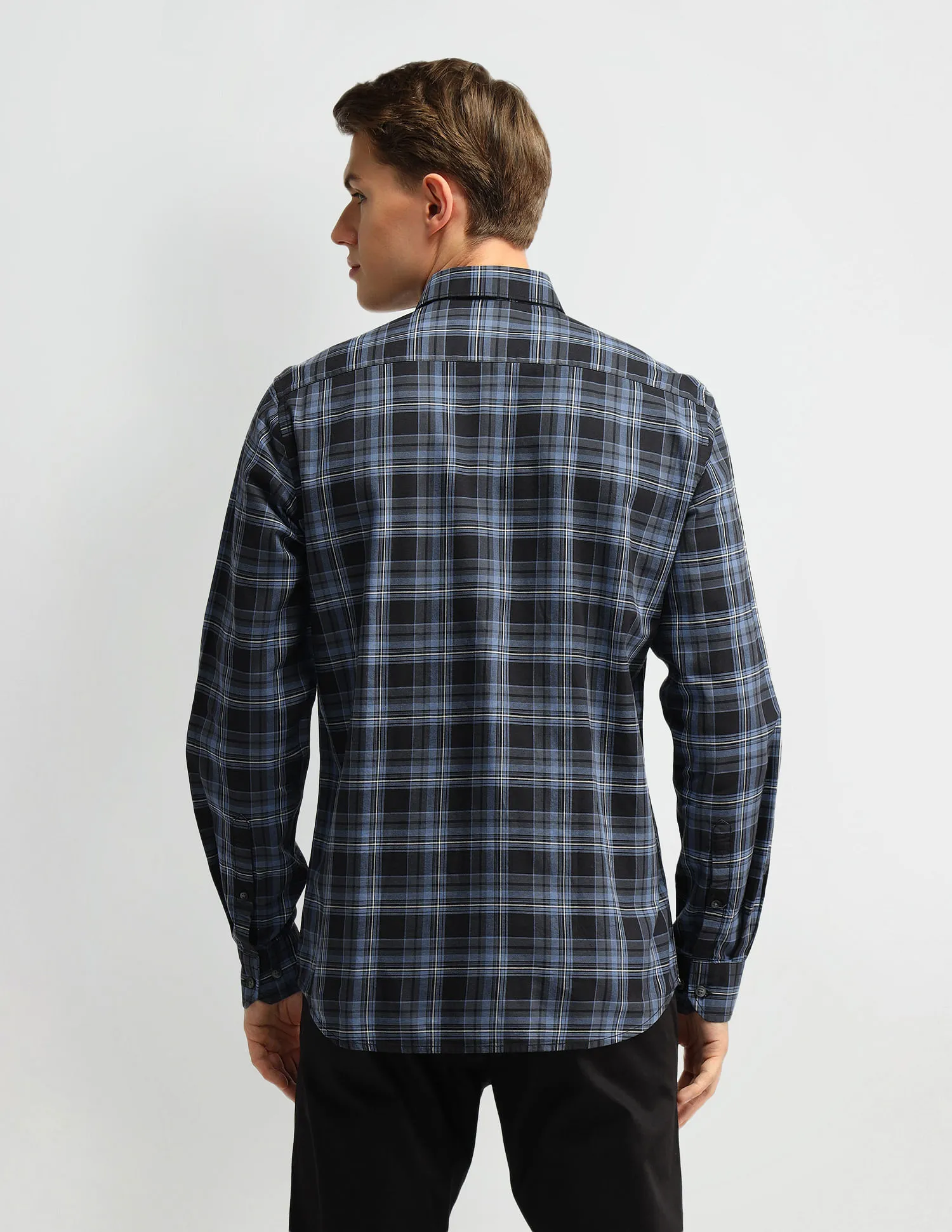 Arrow Sport Plaid Checks Slim Fit Shirt.