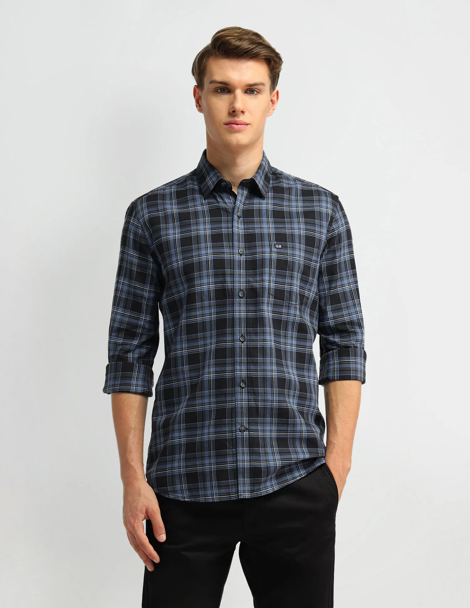 Arrow Sport Plaid Checks Slim Fit Shirt.