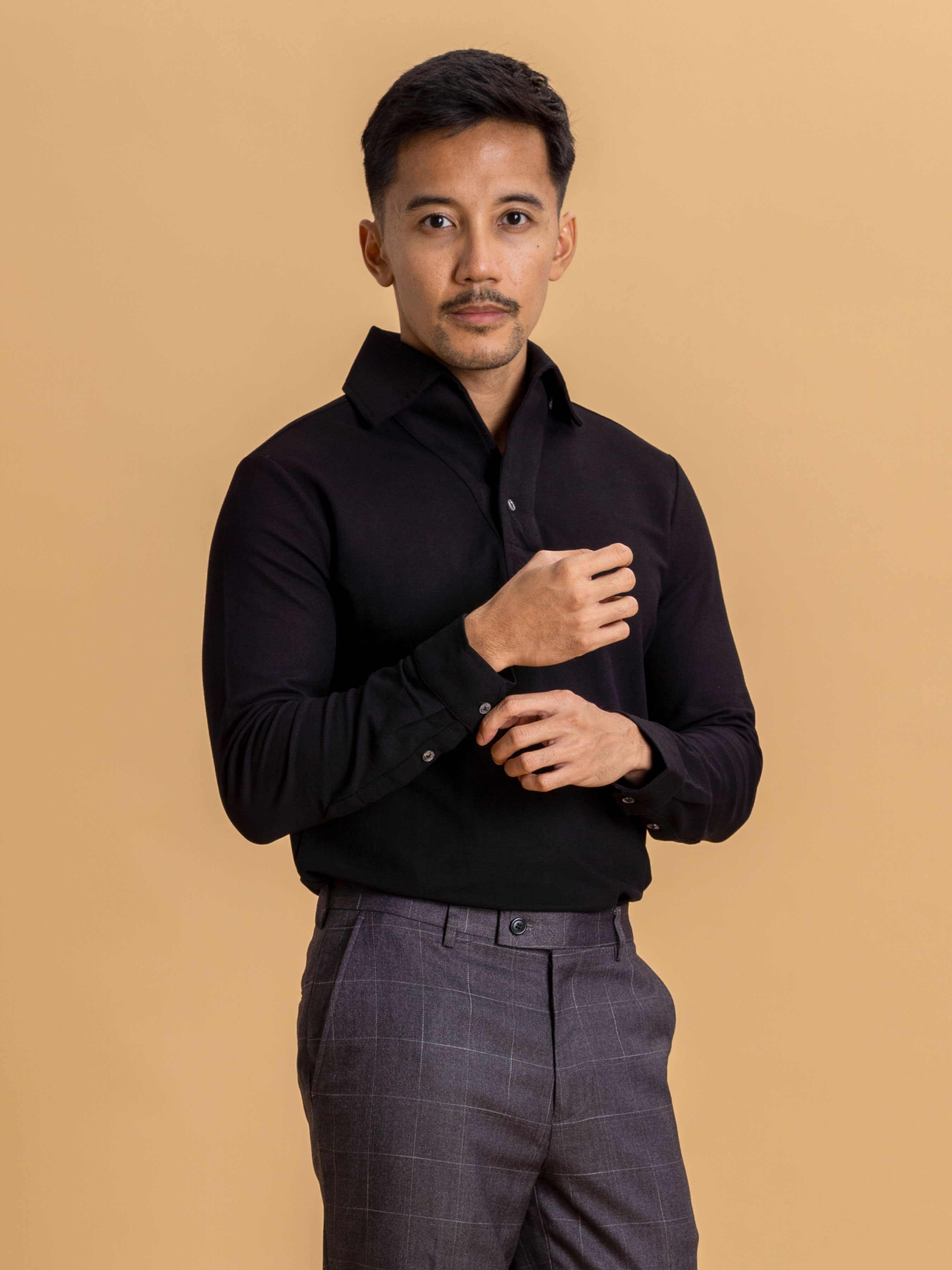 Black Long Sleeve Polo Shirt with One-Piece Collar and Single Button