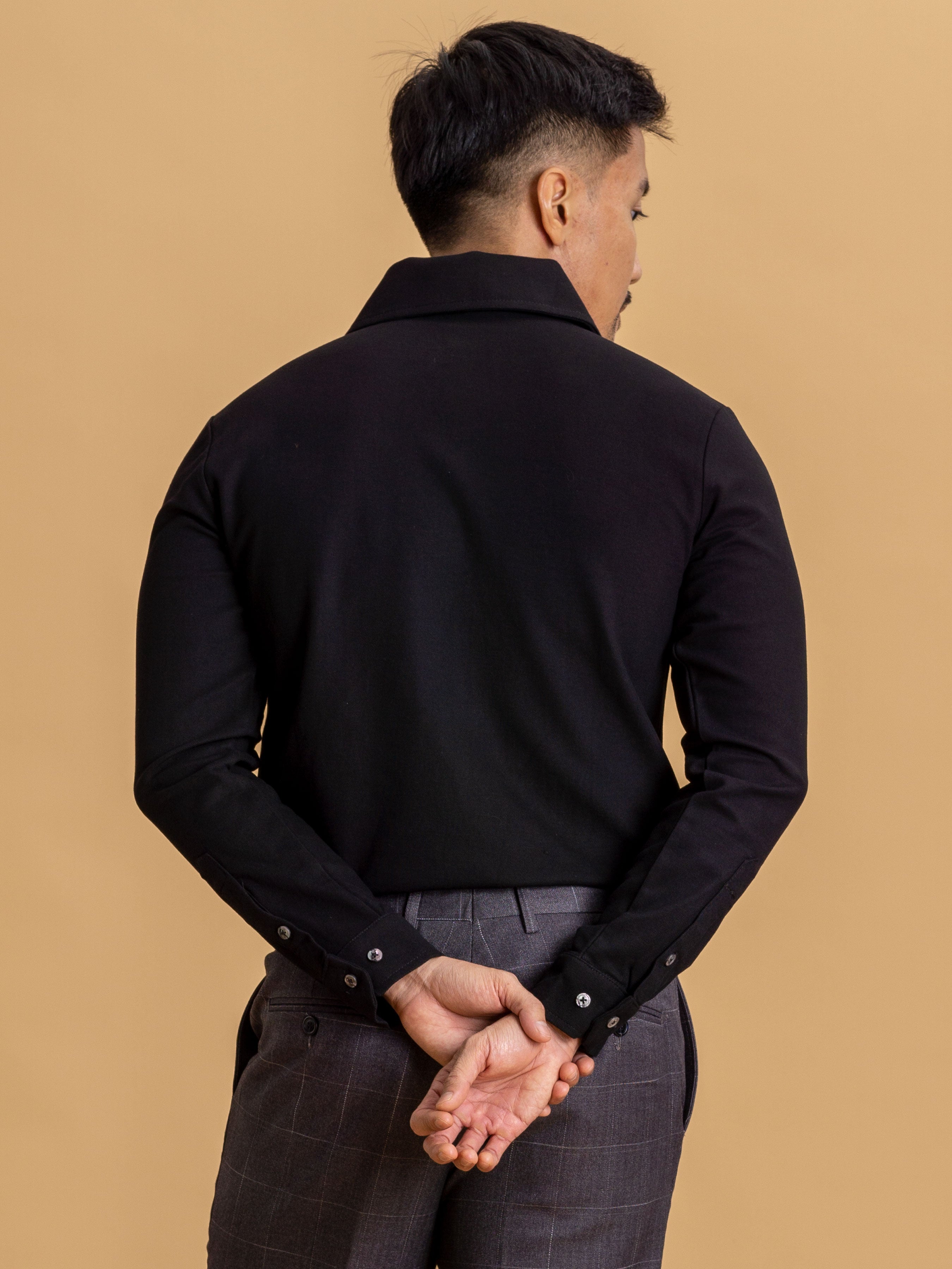 Black Long Sleeve Polo Shirt with One-Piece Collar and Single Button