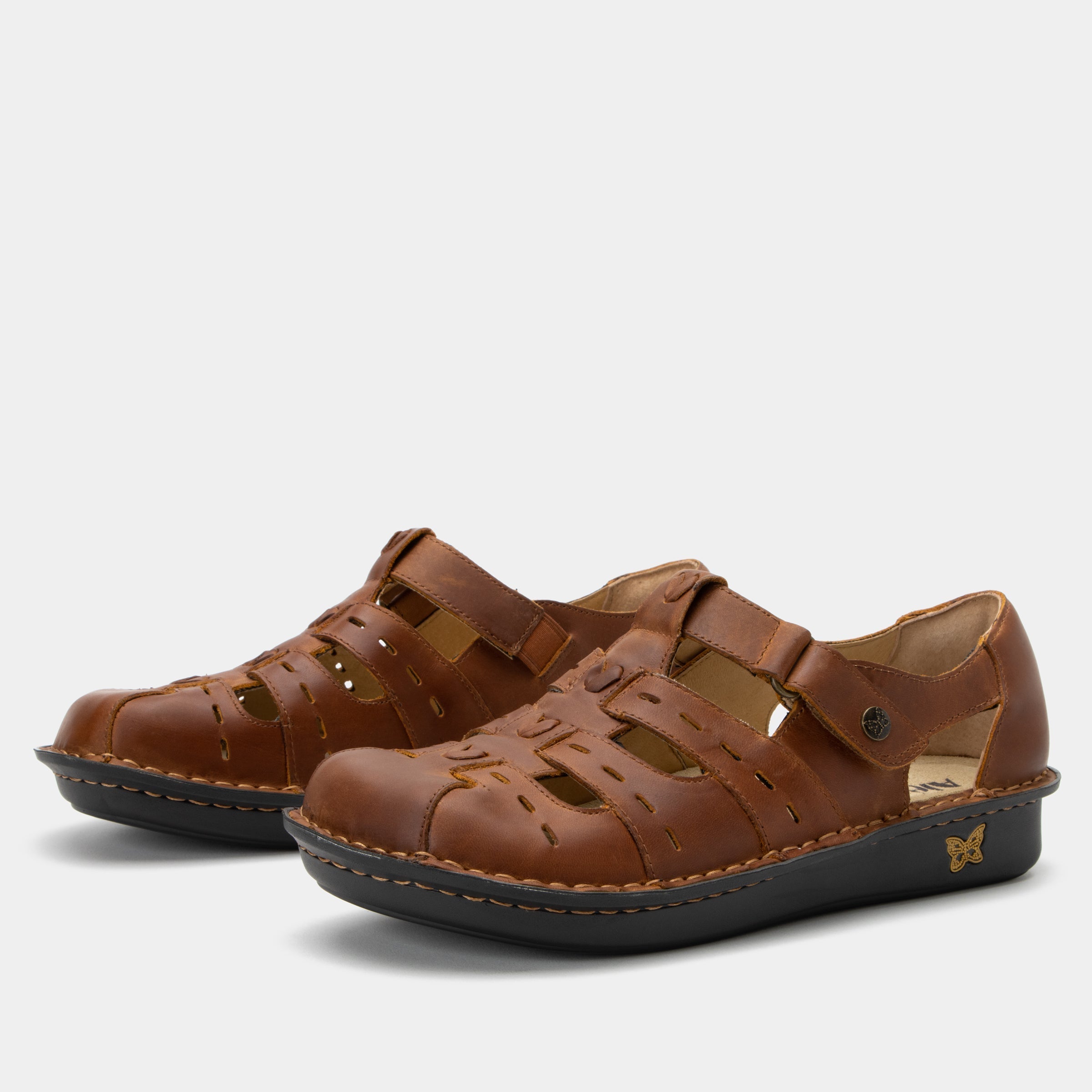 Brown tawny sandal - Pesca.