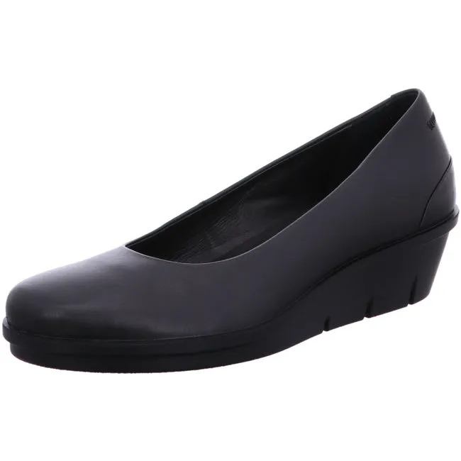 Black Ecco women's comfortable pumps