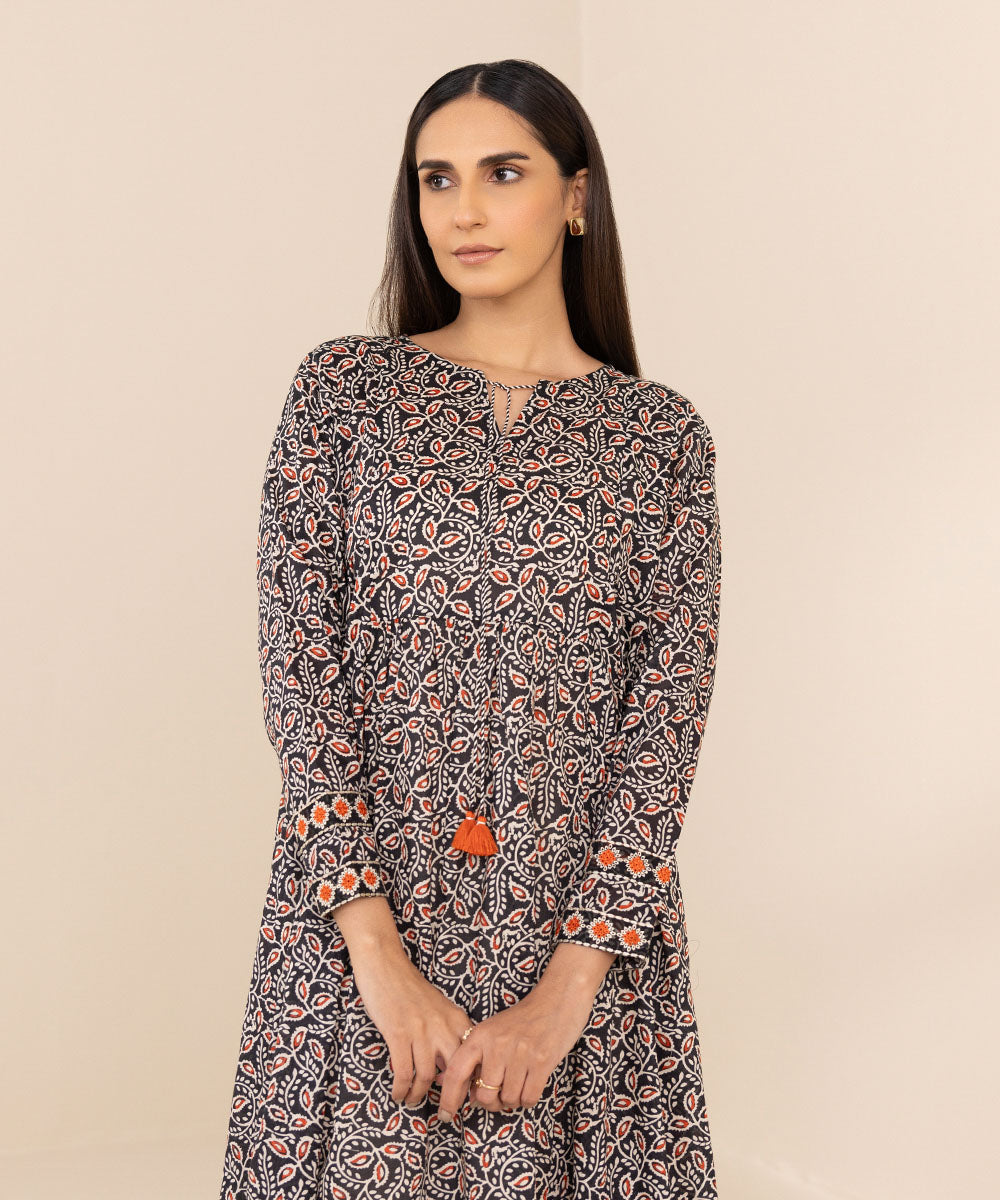 Flared Lawn Shirt with Embroidery