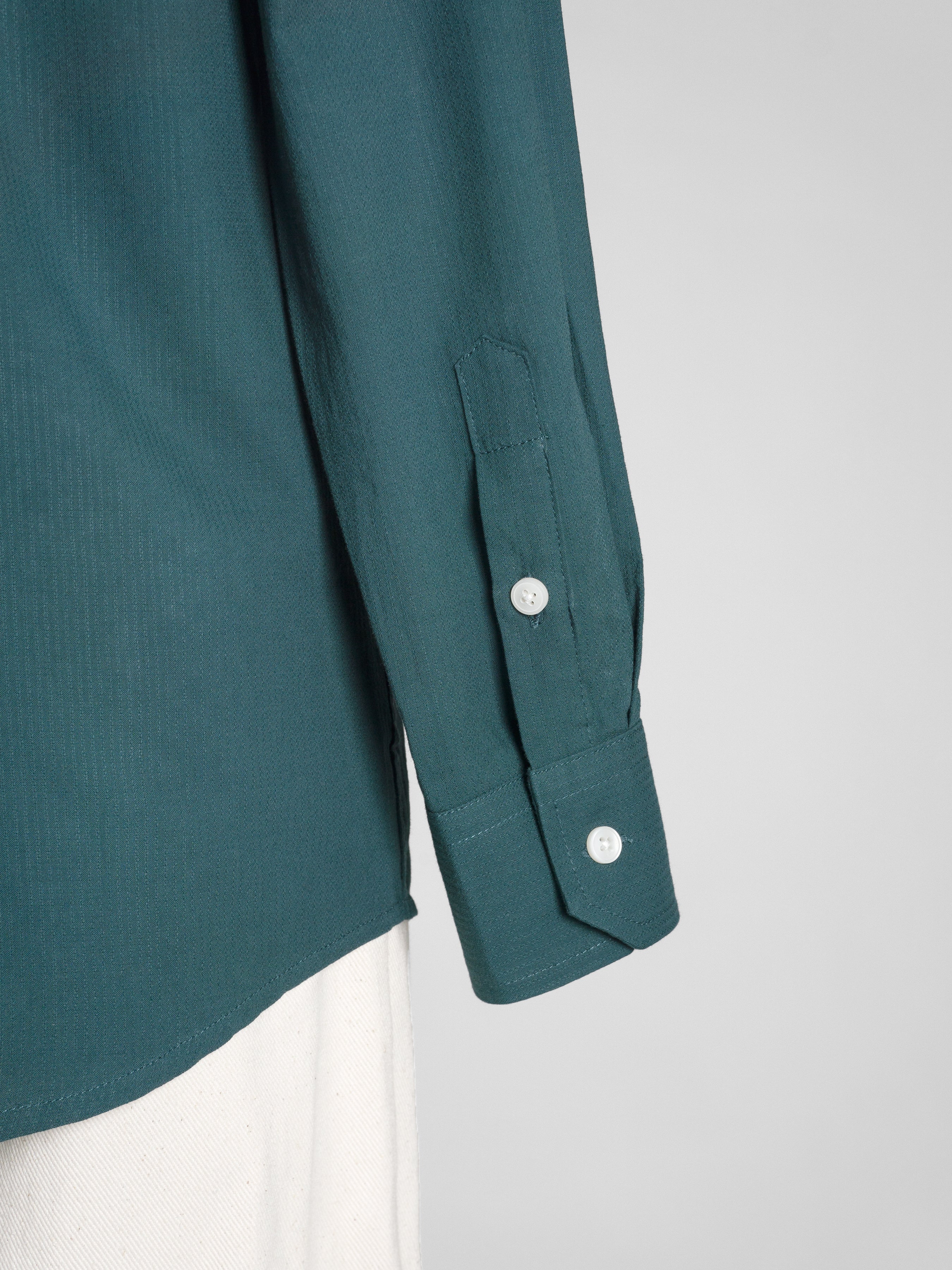 Luca Green Formal Shirt with One-Piece Collar