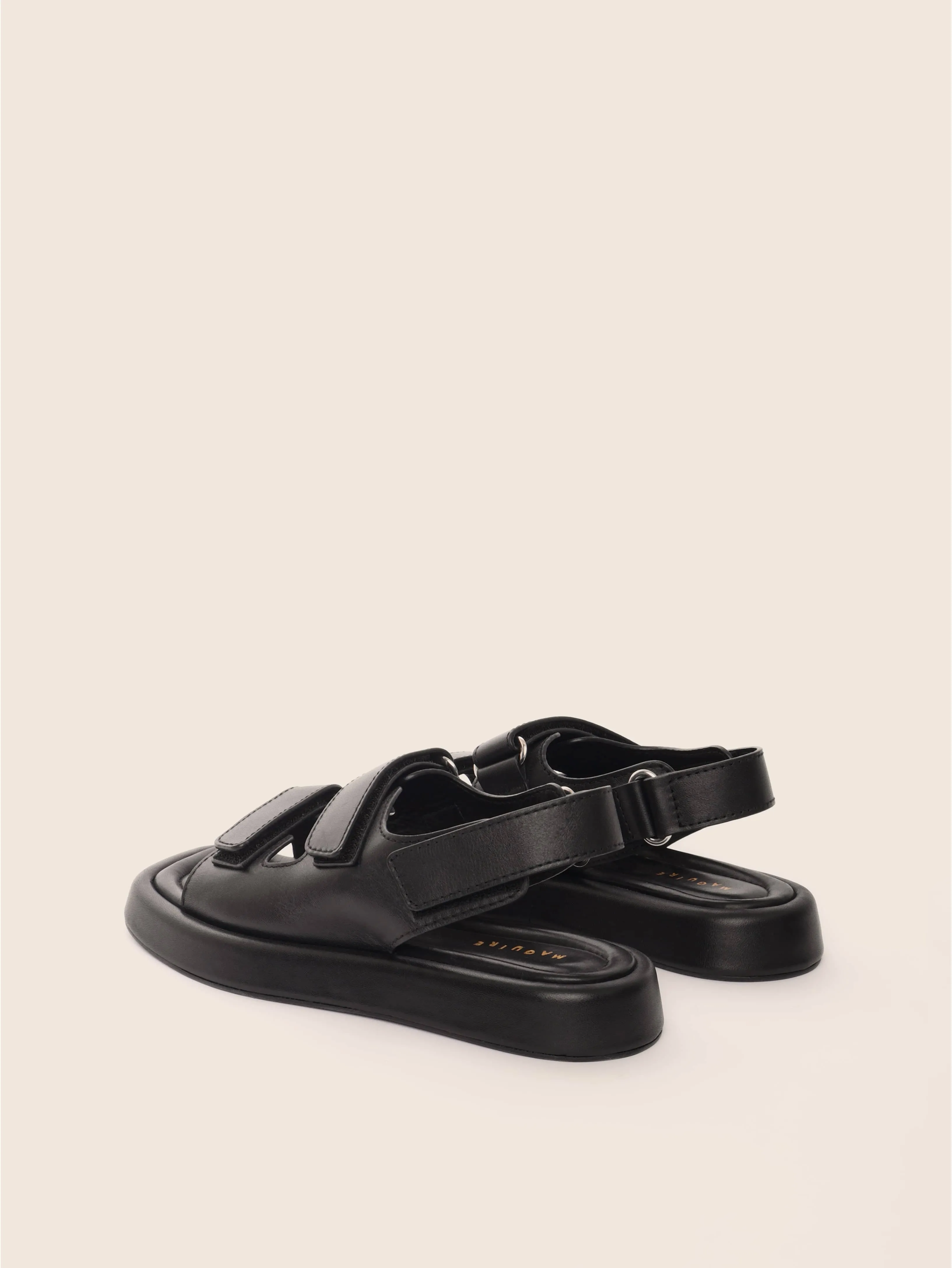 Black Sandal in Murcia